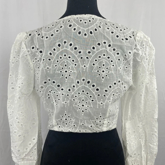 NWT FABONICS White Cotton Louisa Eyelet Tie-front Cropped Top - Picture 7 of 9